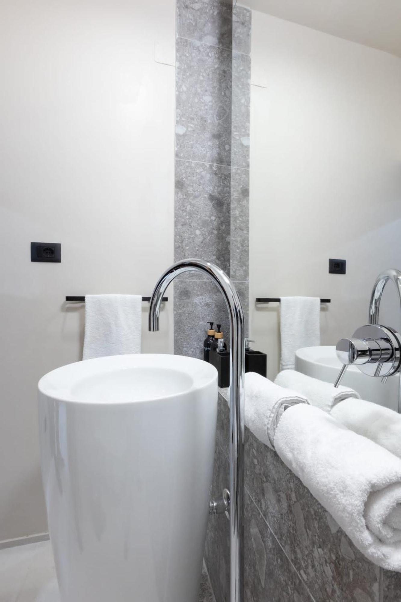 Amalfira Luxury Seaview Rooftop